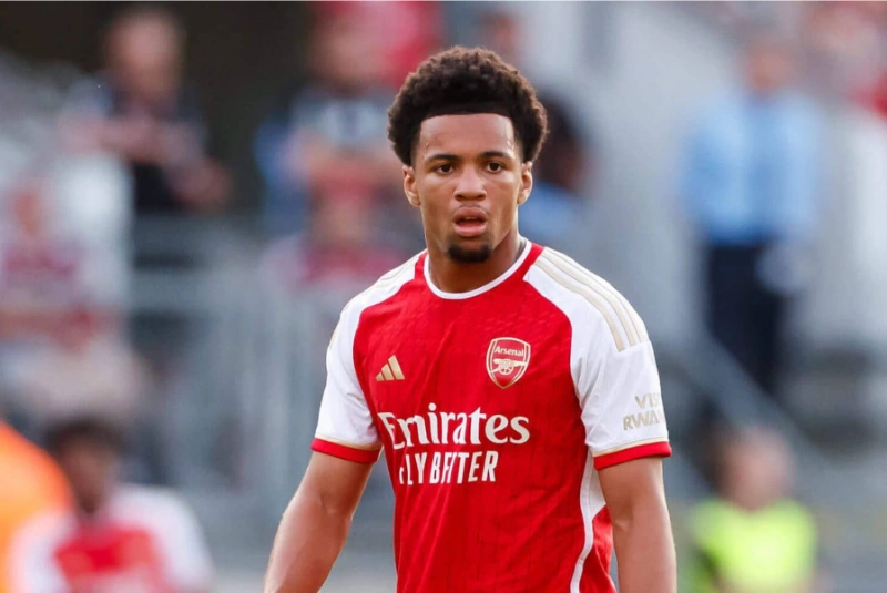 Ethan Nwaneri chưa phát huy tốt ở hàng công Arsenal